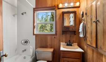 55450 MCKENZIE RIVER Dr, Blue River, OR 97413