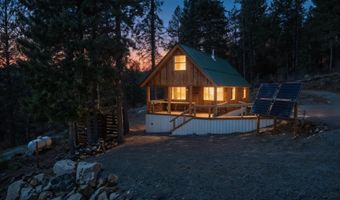 595 Snowcat Ln, Bonners Ferry, ID 83805