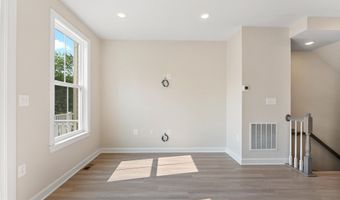 7249 MOUNTAINEER Dr, Alexandria, VA 22306