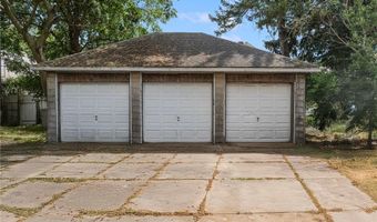 64 Chestnut Ave, Cranston, RI 02920