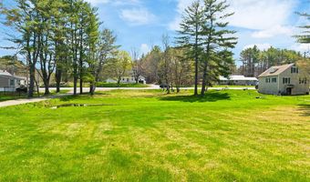 816 Riverside Dr, Augusta, ME 04330