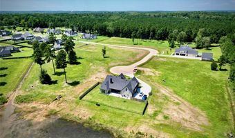 115 Fannin Dr, Benton, LA 71006