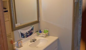 678 Farrow Rd, Bells, TN 38006