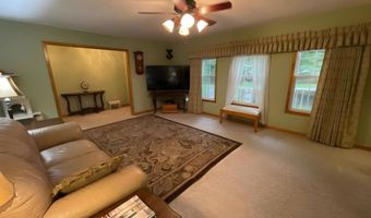 305 1st Pl SW, Arab, AL 35016