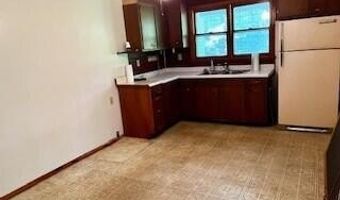 7 S Shore Ave, Beverly Shores, IN 46301