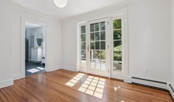 20 School St, Stonington, CT 06355