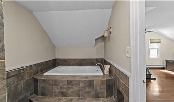 608 Black Plain Rd, North Smithfield, RI 02896