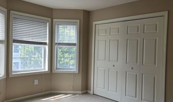 1004 Pinnacle Way 1004, Danbury, CT 06811