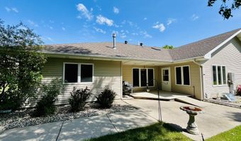 1024 Birchwood Ln, Aberdeen, SD 57401