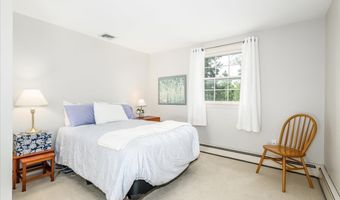 21 White Pine Dr, Brookfield, CT 06804