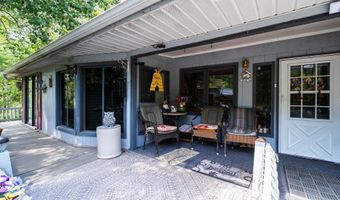 6628 Bateman Ln, Athens, OH 45701