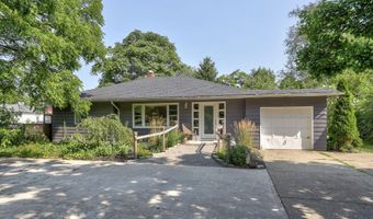 252 Thomas St, Allegan, MI 49010