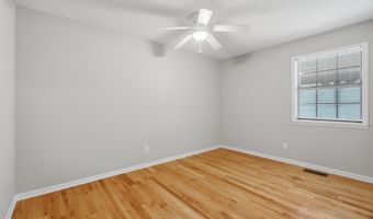 736 Wolfskin Rd, Arnoldsville, GA 30619