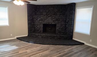 17811 Puckett Rd, Alexander, AR 72002
