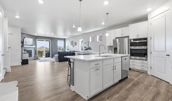 1149 Clara View Dr, Berthoud, CO 80513
