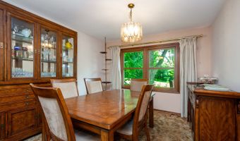 40581 N Sunset Dr, Antioch, IL 60002