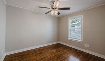 524 W Cross St, Benton, AR 72015