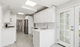 129 Willow Ave, Aberdeen Twp., NJ 07747