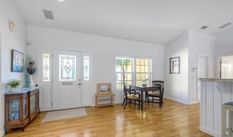 4876 Park Dr, Carlsbad, CA 92008