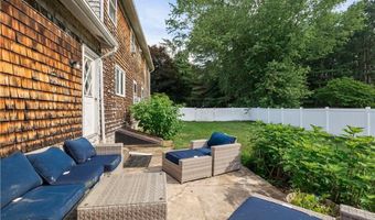 9 Plantation Dr, Cumberland, RI 02864