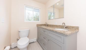 1520 Traver Rd, Ann Arbor, MI 48105