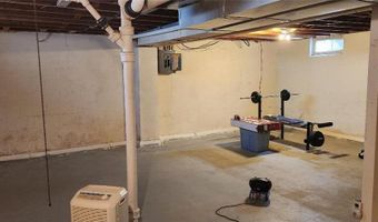 1306 Crestview Rd, Albert Lea, MN 56007