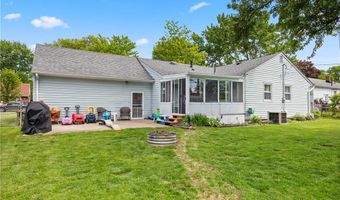 310 N Woodhill Dr, Amherst, OH 44001
