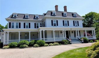 412 Bellevue Ave #7, Newport, RI 02840