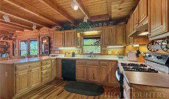 564 Nettles Ridge Rd, Banner Elk, NC 28604