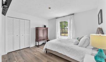 832 BIRDIE Way, Apollo Beach, FL 33572