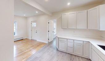 22 14th St, Bangor, ME 04401