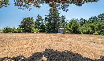 87363 Oberman Ln, Bandon, OR 97411