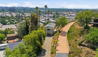 717 Porter Rd, Fallbrook, CA 92028