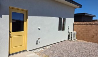 370 Riverfront Dr 2, Bullhead City, AZ 86442