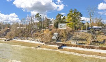 2769 Lakeshore, Applegate, MI 48401
