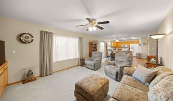 824 Tennyson Ave, Ames, IA 50014