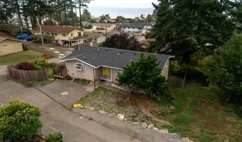 1214 Ransom Ave, Brookings, OR 97415