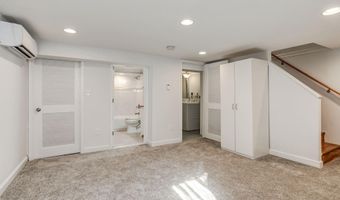 526 N PAYNE St, Alexandria, VA 22314