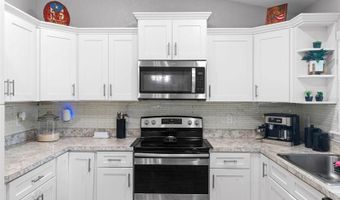 122 Seville Rd, Auburndale, FL 33823