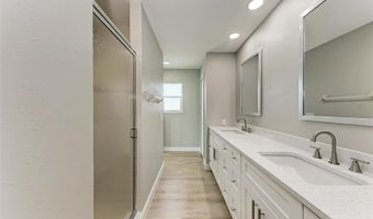 893 N SHORE Dr, Anna Maria, FL 34216