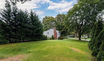 75 Hickory Dr, North Kingstown, RI 02852