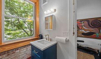 522 W 1st St, Ayden, NC 28513
