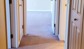 1354 Fox Pointe Cir, Ann Arbor, MI 48108