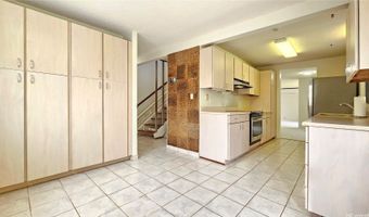 970 Apokula Pl, Kailua, HI 96734