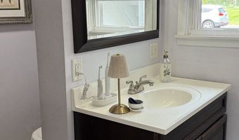 186 W Washington St, Bristol, CT 06010