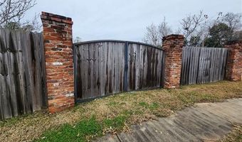 6001 STONEGATE Dr, Alexandria, LA 71303