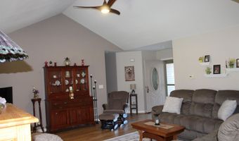 811 Thomas Dr, Angola, IN 46703