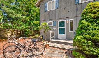 11 Devon Rd, Amagansett, NY 11930