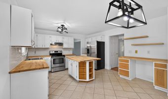 9 EATON Pl, Bear, DE 19701