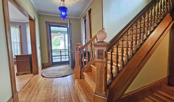 30 Chapin St, Brattleboro, VT 05301